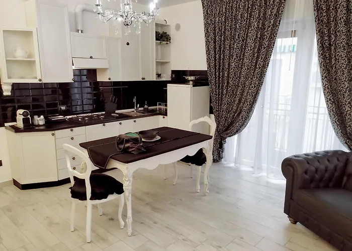 Alloggio Turistico Giulietta E Romeo - Intero Appartamento - Villafranca Di Verona, Zimmer, Holiday Rooms