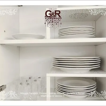 Alloggio Turistico Giulietta E Romeo - Intero Appartamento - Villafranca Di Verona, Zimmer, Holiday Rooms Esterno foto